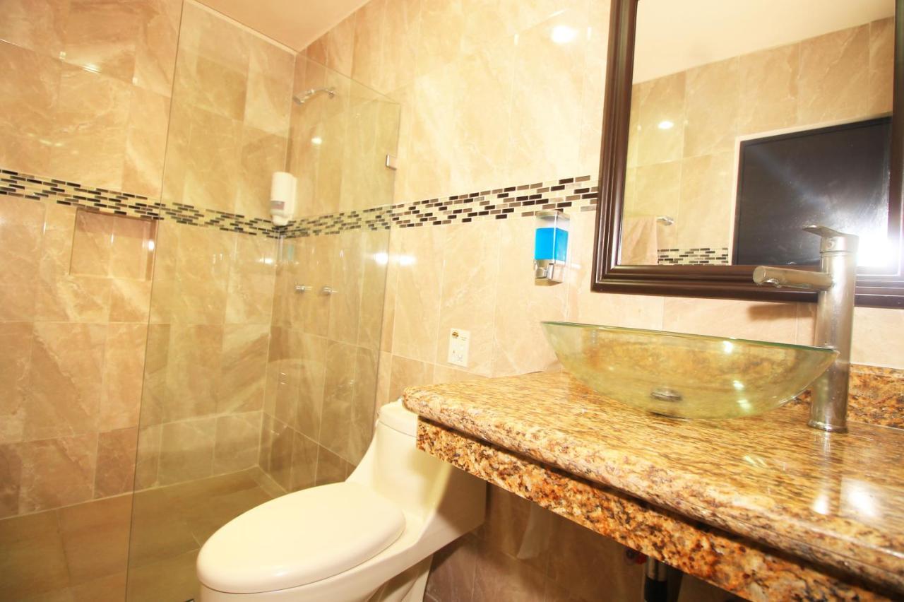 Papagayo Hotel Boutique Playa del Carmen Eksteriør bilde Bathroom